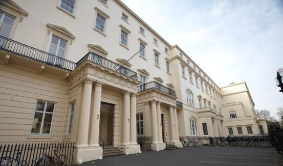 the_royal_society_exterior