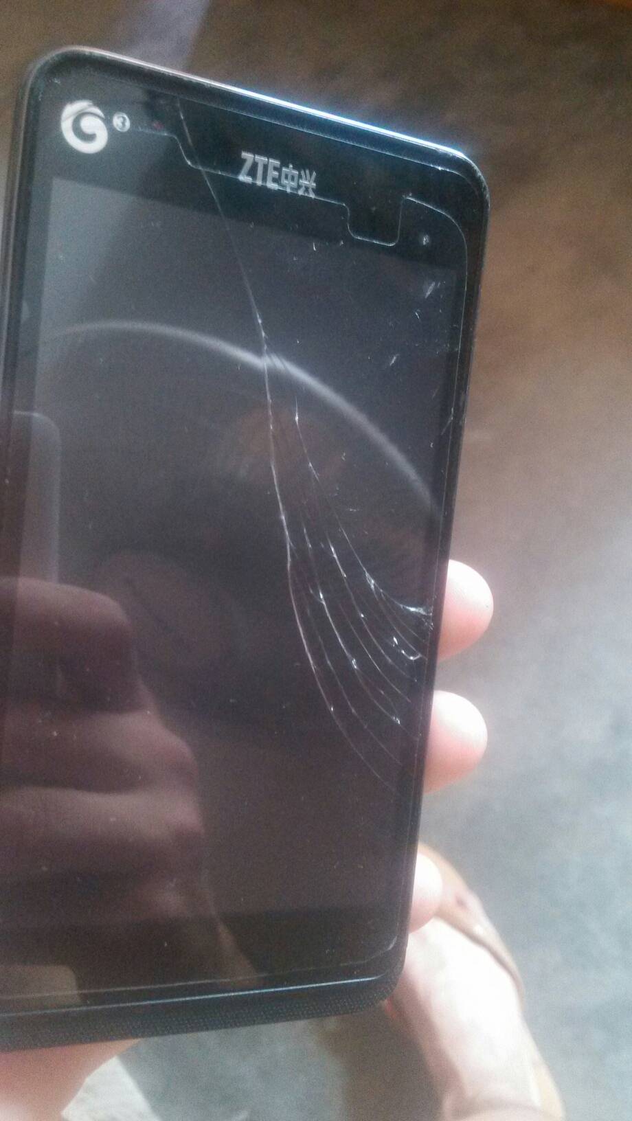 内屏碎了怎么转数据恢复(华为手机内屏碎了强制连接电脑？)