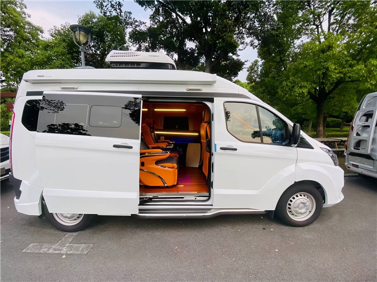 全顺车邮箱锁不好使怎么办(福特全顺油箱盖锁不住了怎么回事?)