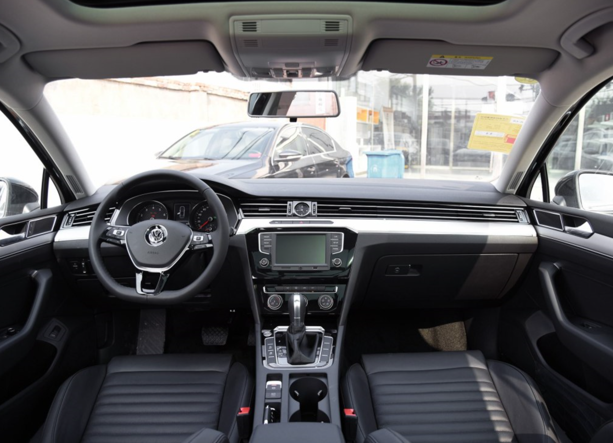 迈腾邮箱门打不开怎么回事(09款迈腾油箱盖打不开怎么办?)