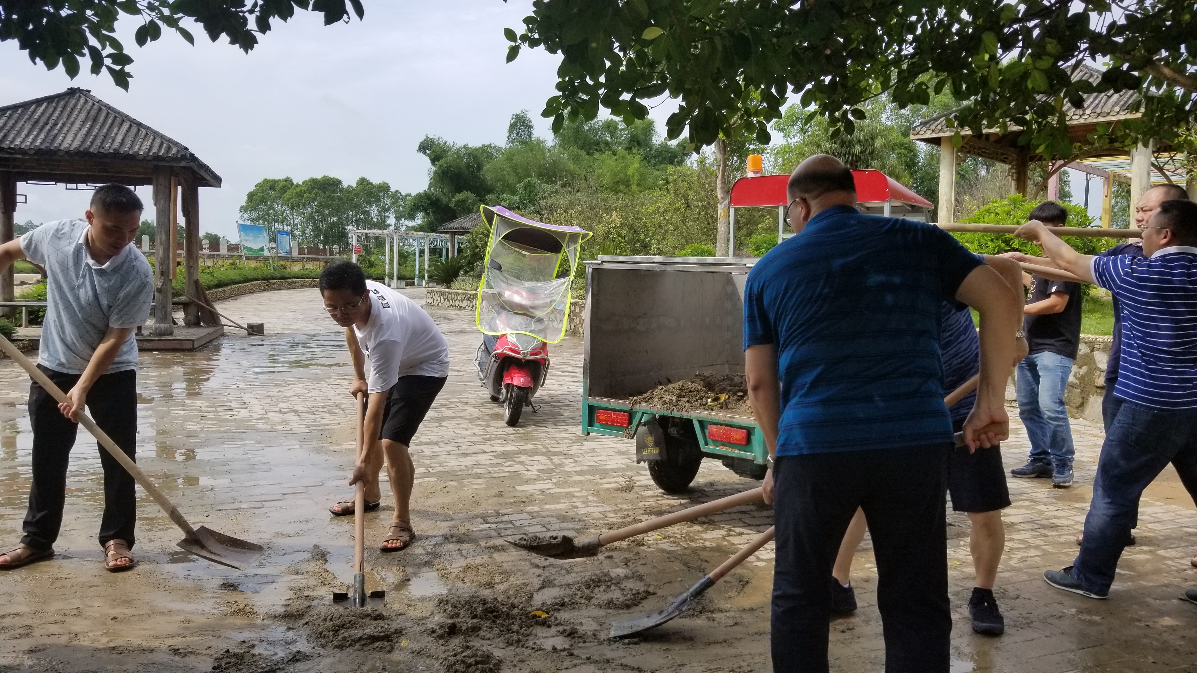 陆川乌石的邮箱号是多少(广西玉林的区号是多少？)