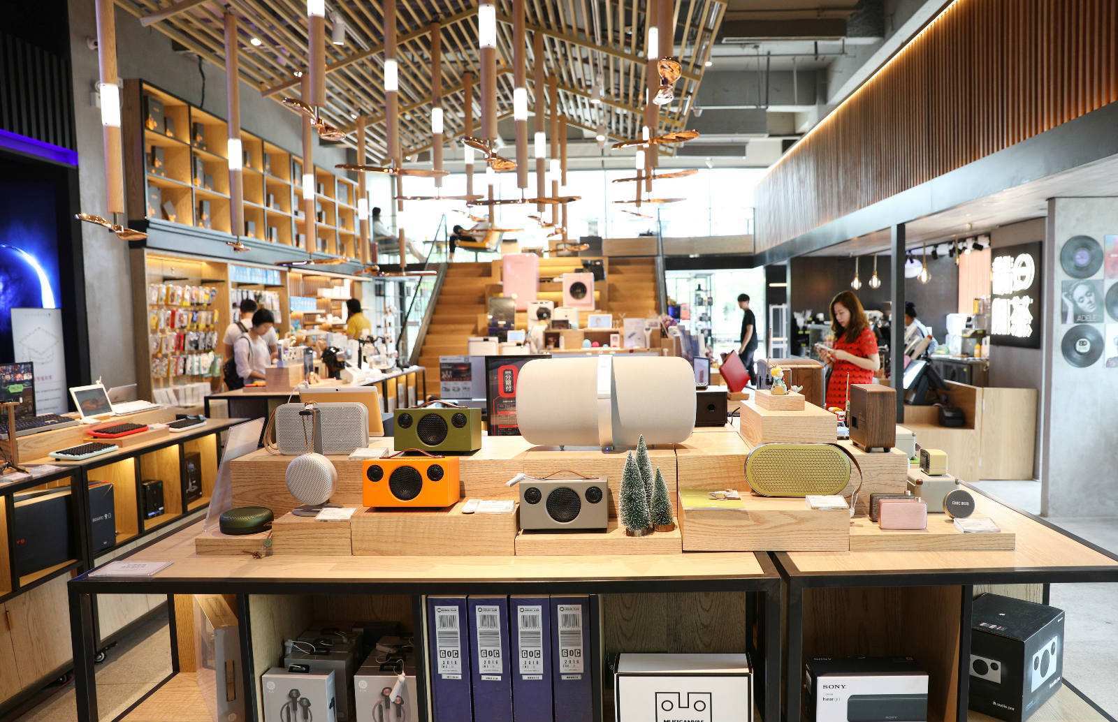 买什么收银软件推荐咖啡店(银豹收银系统好用吗？)