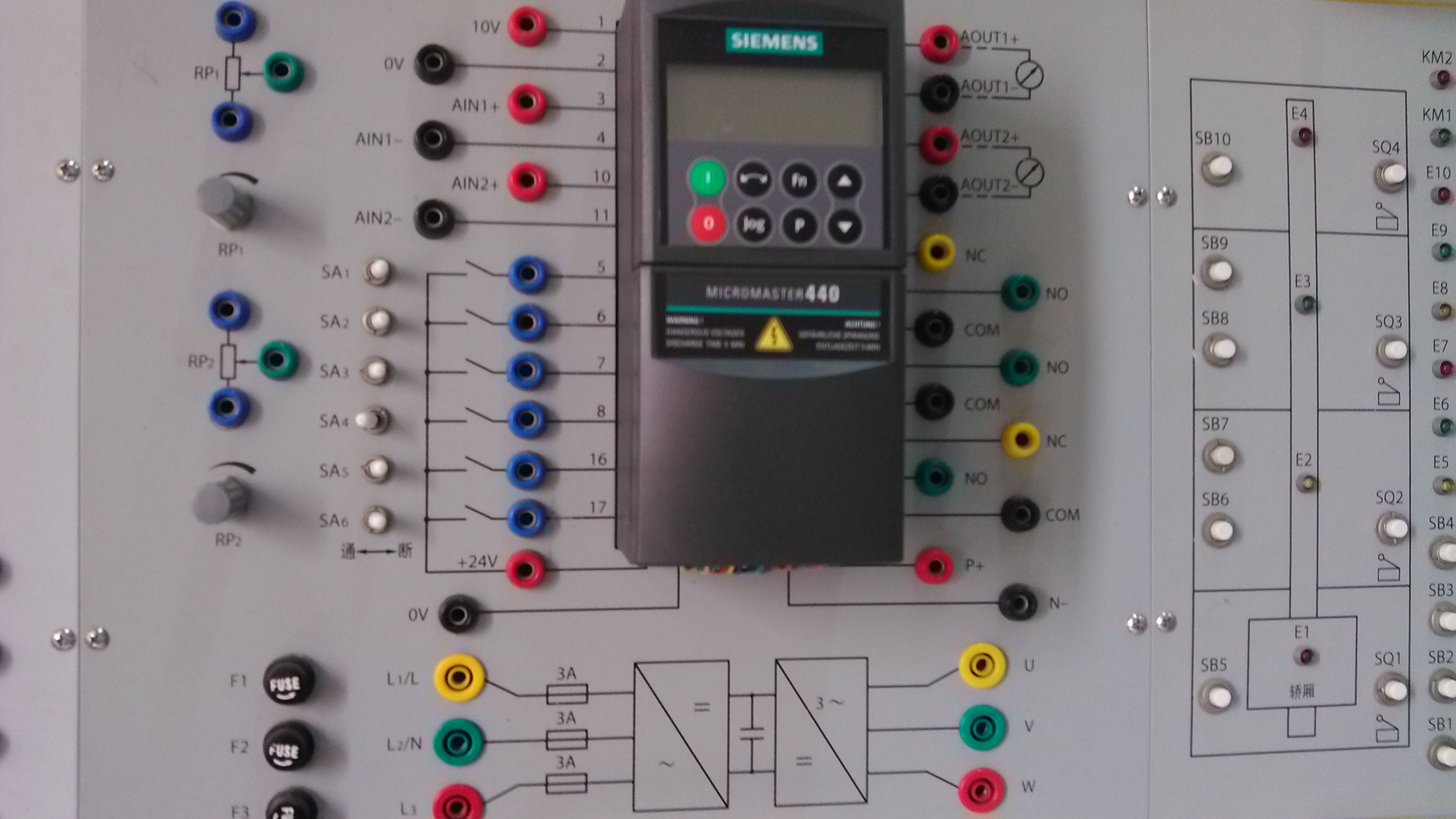 变频器数据怎么恢复(变频器怎么恢复50赫兹的显示？)