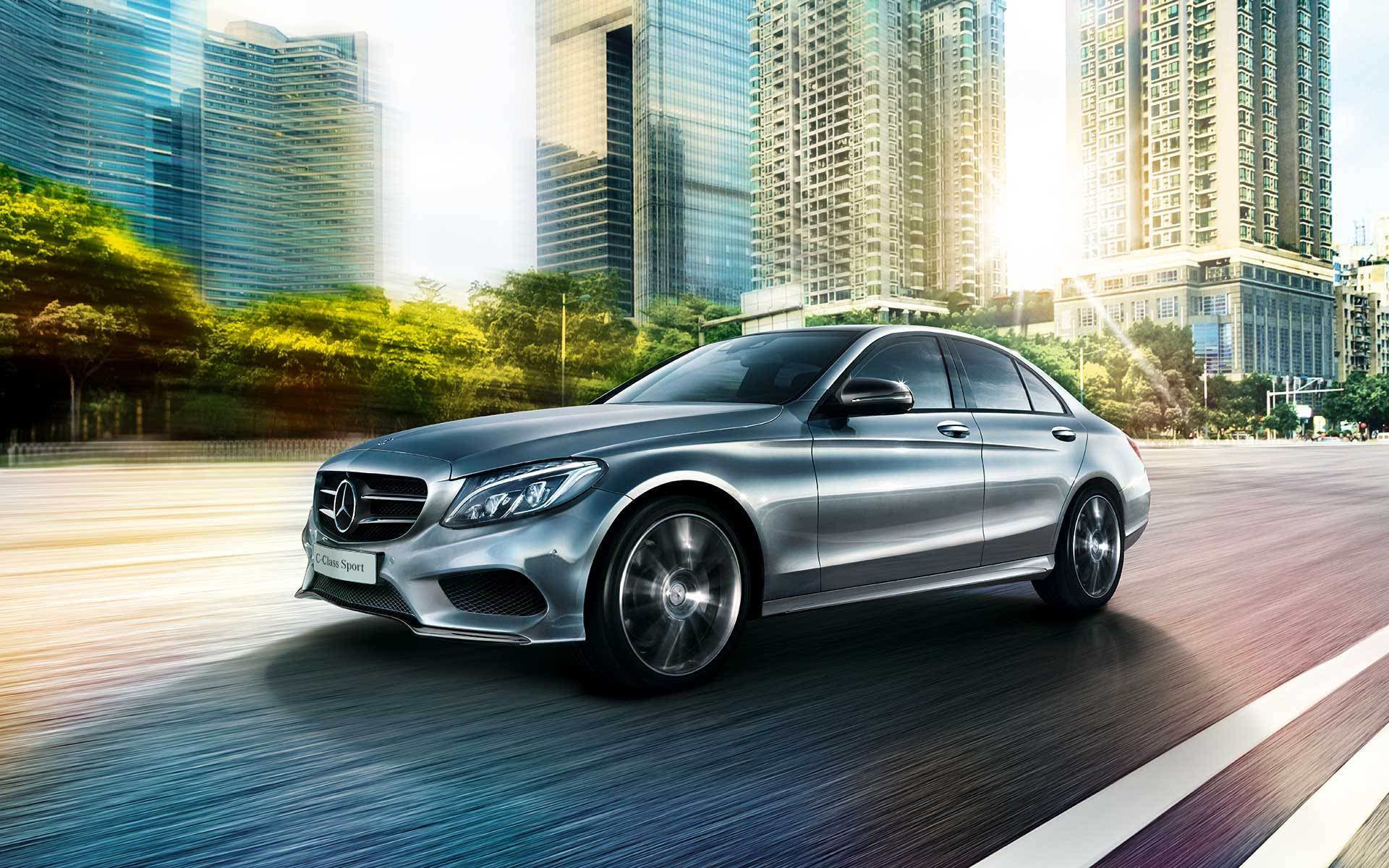 奔驰什么车80升邮箱(w221奔驰s500油箱容量?)