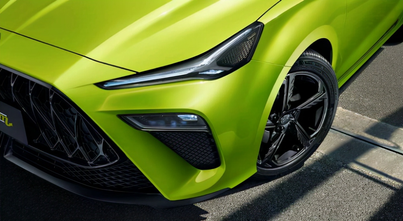 名爵5怎么打开邮箱(名爵6油箱盖开关在哪，油箱盖怎么开？)