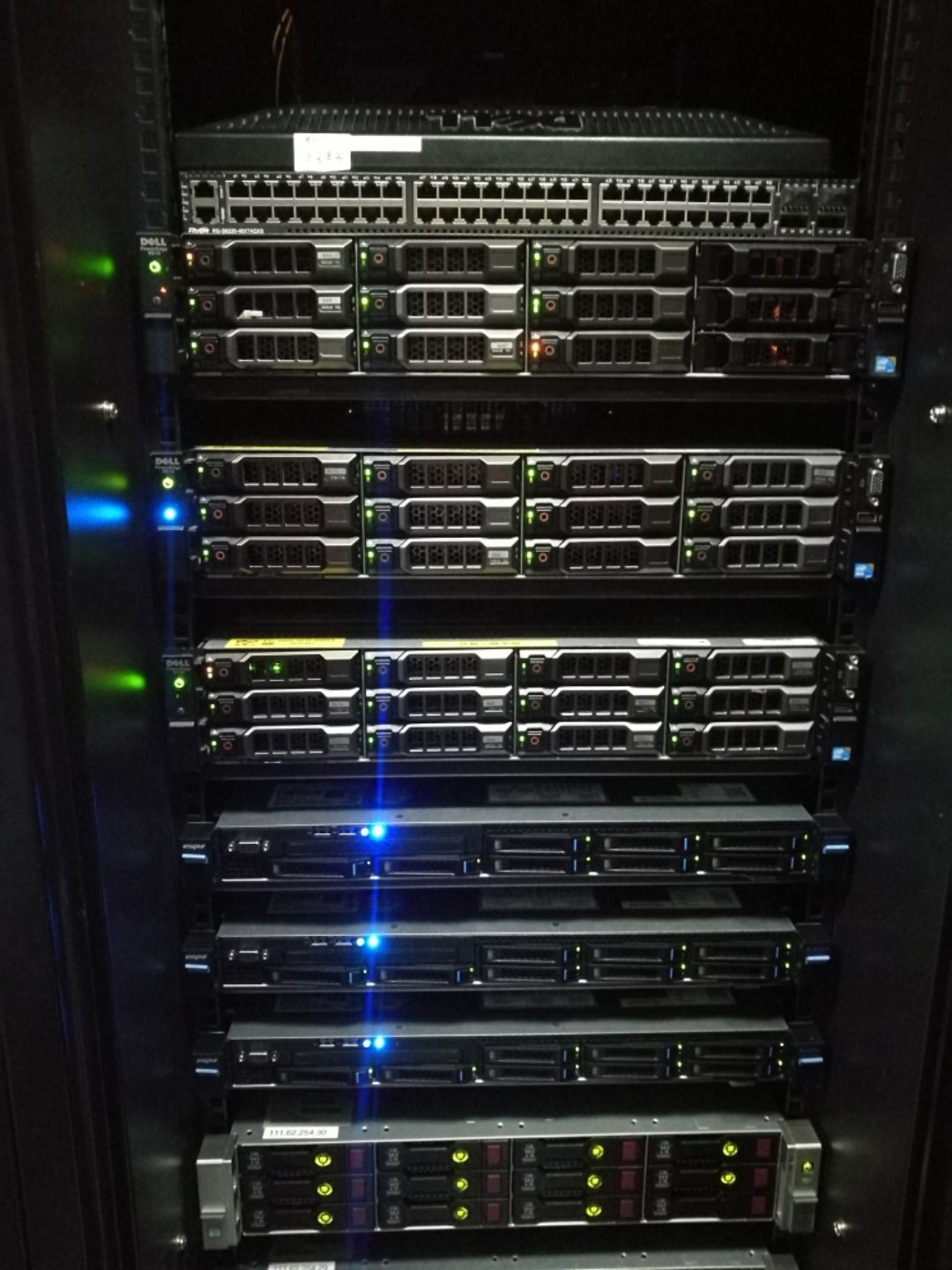 服务器上的数据可以恢复吗(服务器上的数据被误删了能不能恢复？)