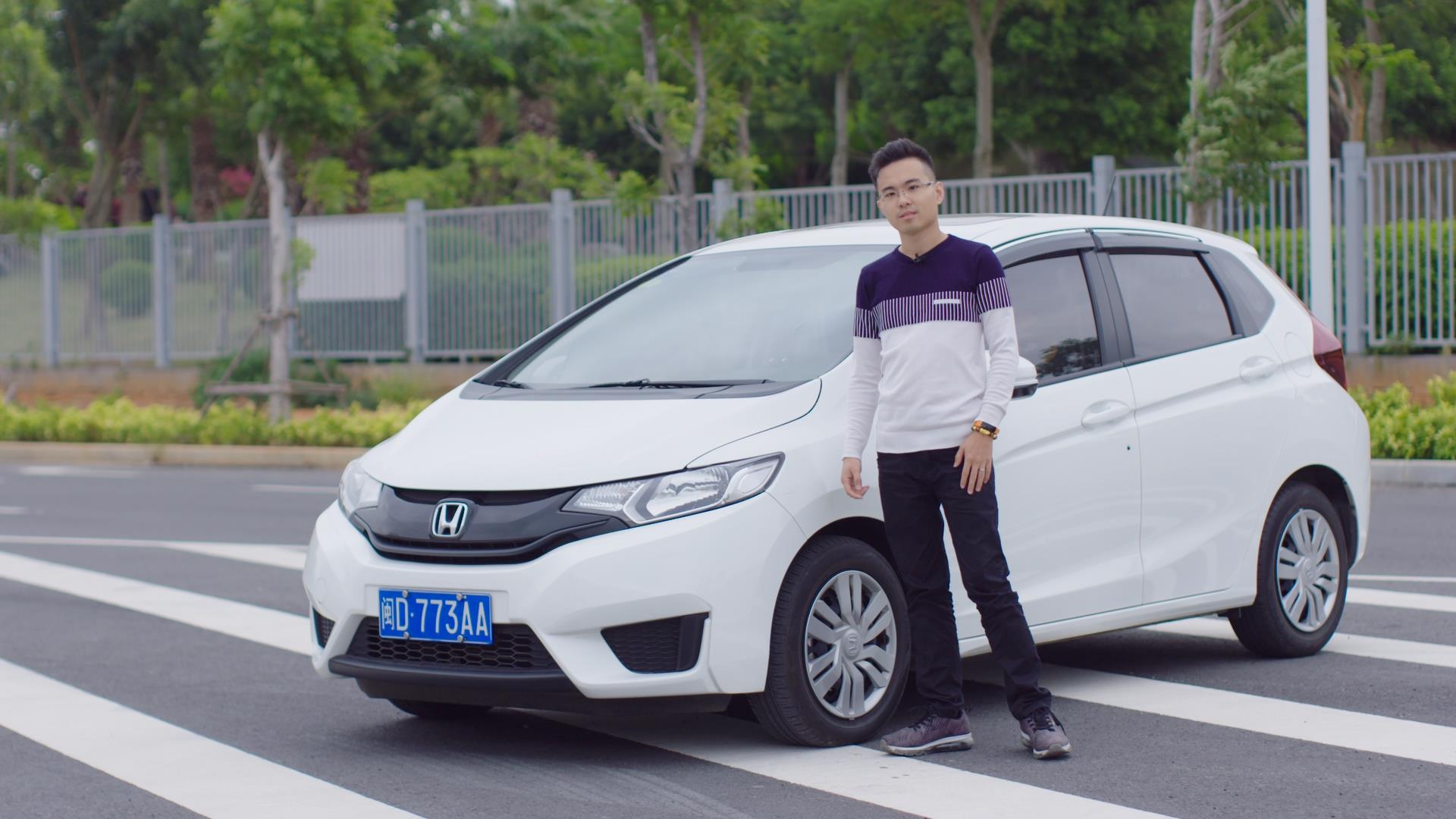 二手车邮箱使用说明(2007年飞度车油箱怎么锁？)