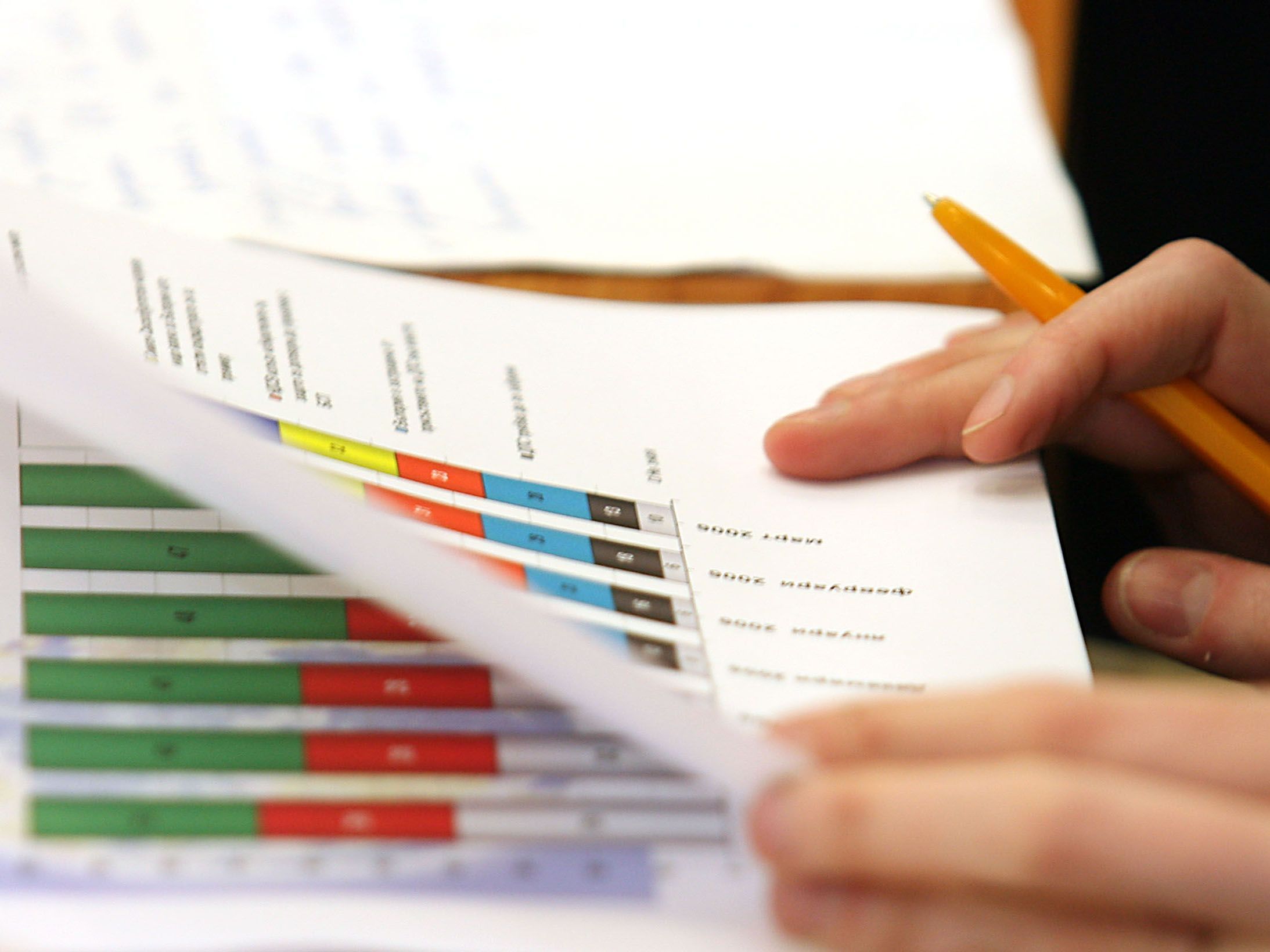 怎么让老板买财务软件的钱(行政事业单位购买办公软件发生的费用怎么入账？)