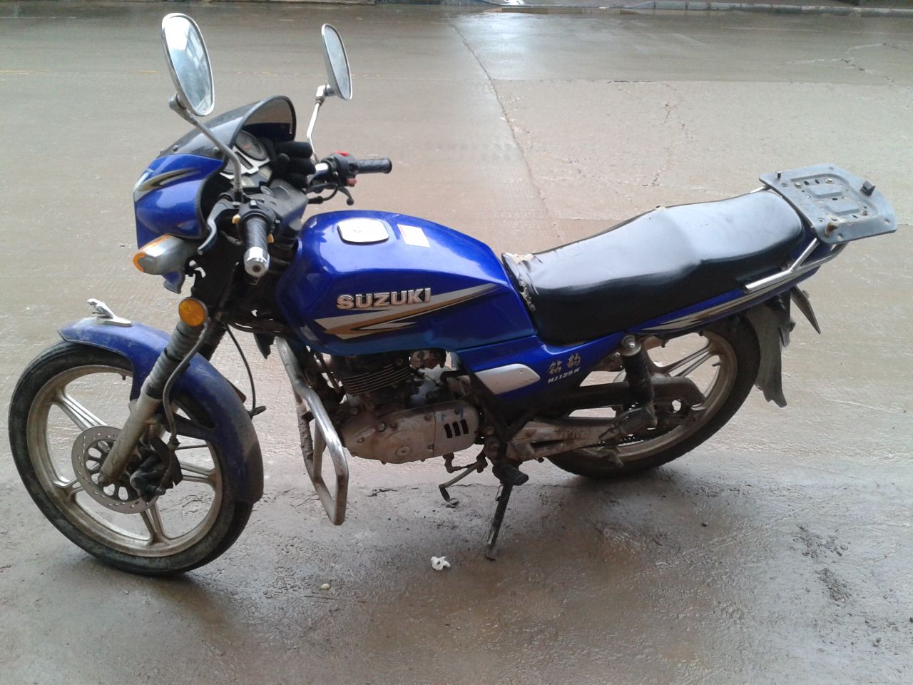 摩托车邮箱多少钱(摩托油箱多少钱?)