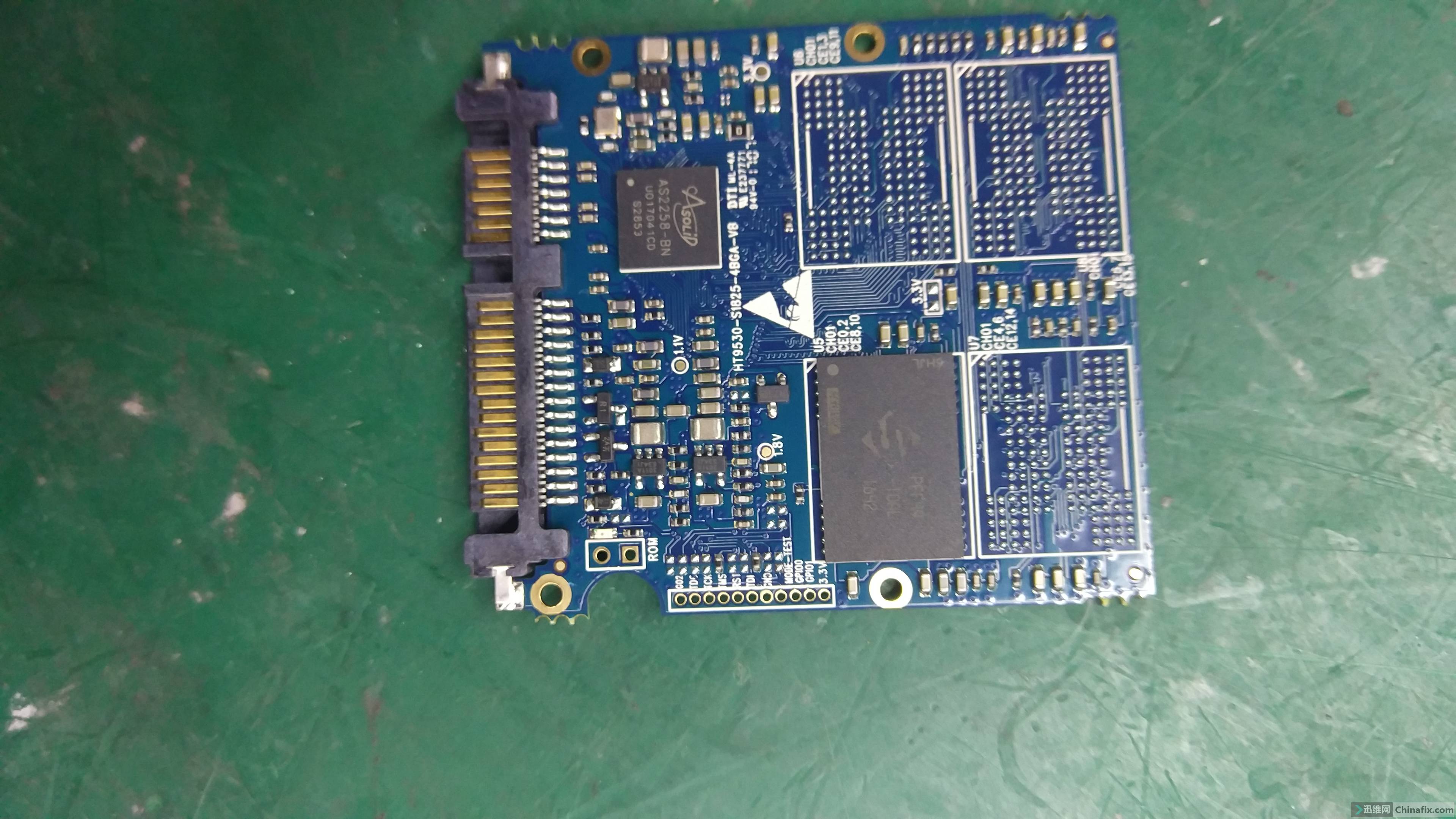 1t的数据恢复需要多少钱(硬盘开盘数据恢复多少钱呢？)