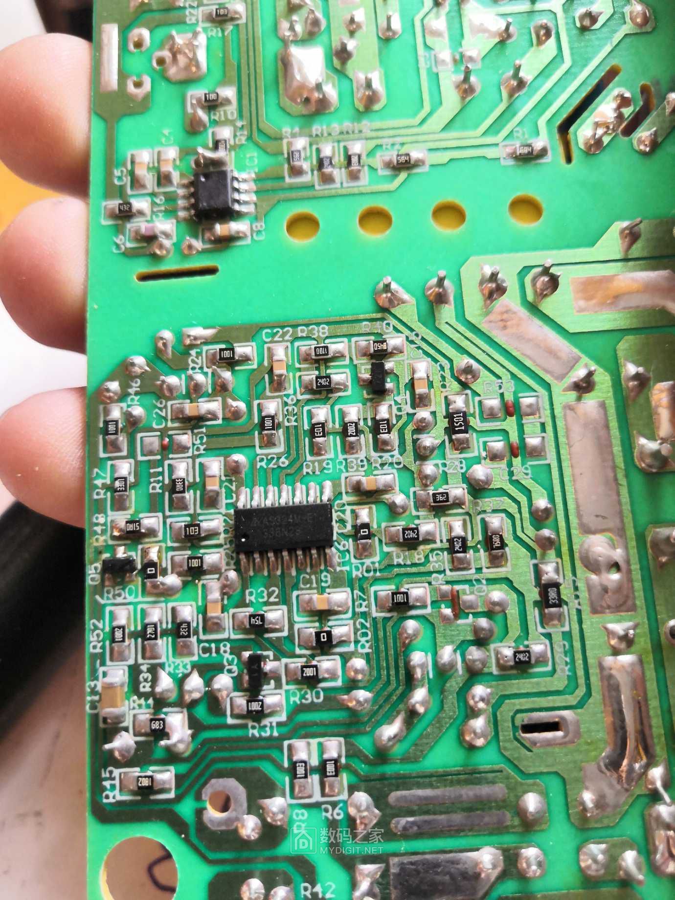 保留主板能恢复数据吗(电脑主板上的电池拿掉后.电脑能正常工作吗? 用了六年的电脑电池没电了.打算扣下来去换？)