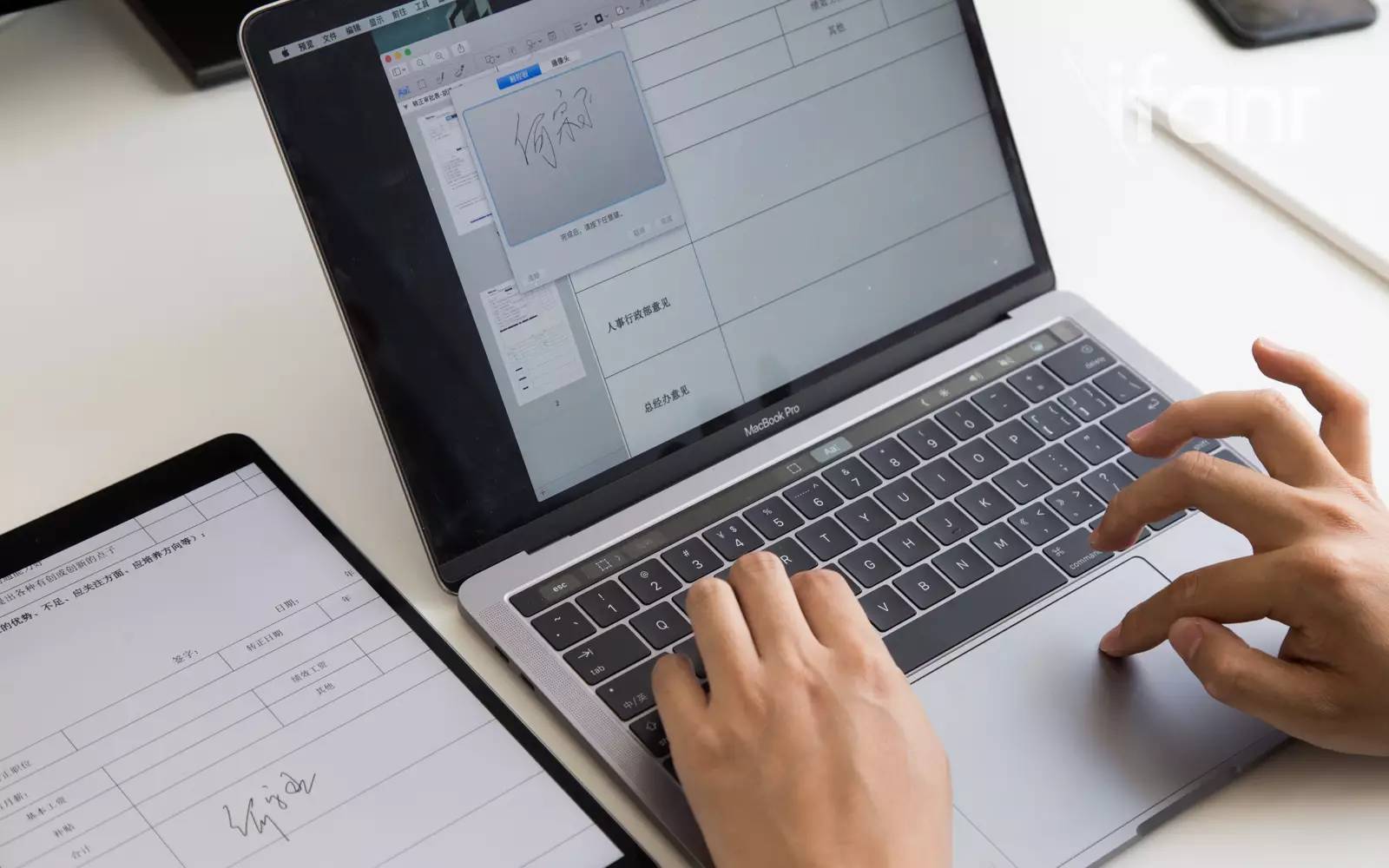邮箱如何发附件ipad(Ipad了邮件，怎么添加Word文档附件呢？)