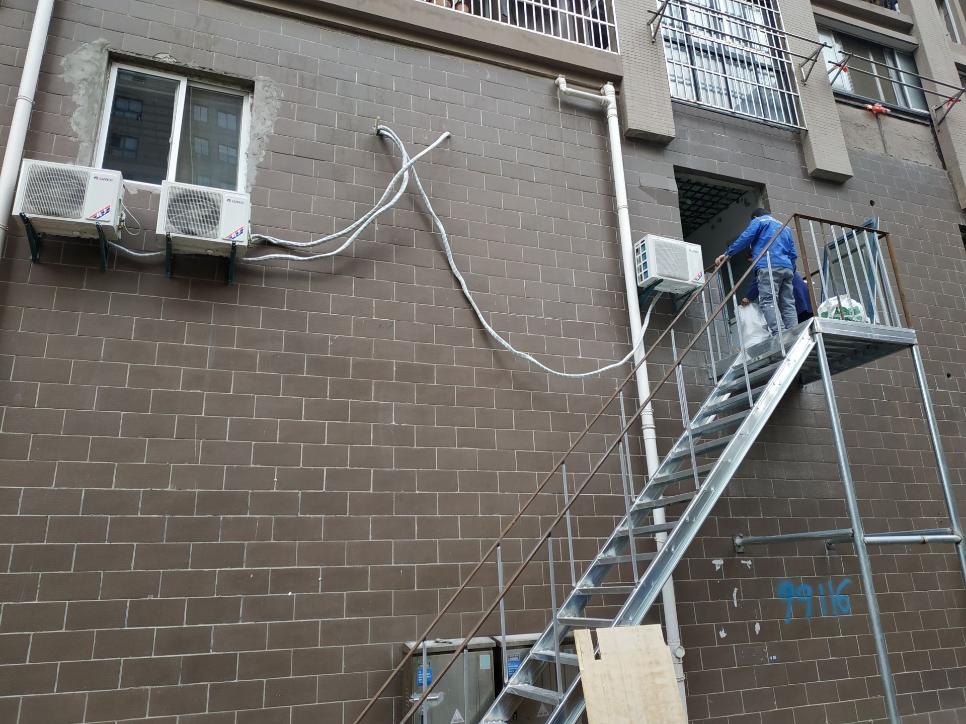 蚌埠金域名城的房子怎么样(蚌埠哪家烧烤好吃点的？)