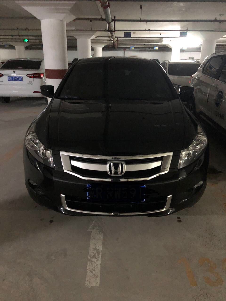 17年雅阁邮箱怎么开的(雅阁车的油箱门开关怎么打开？)