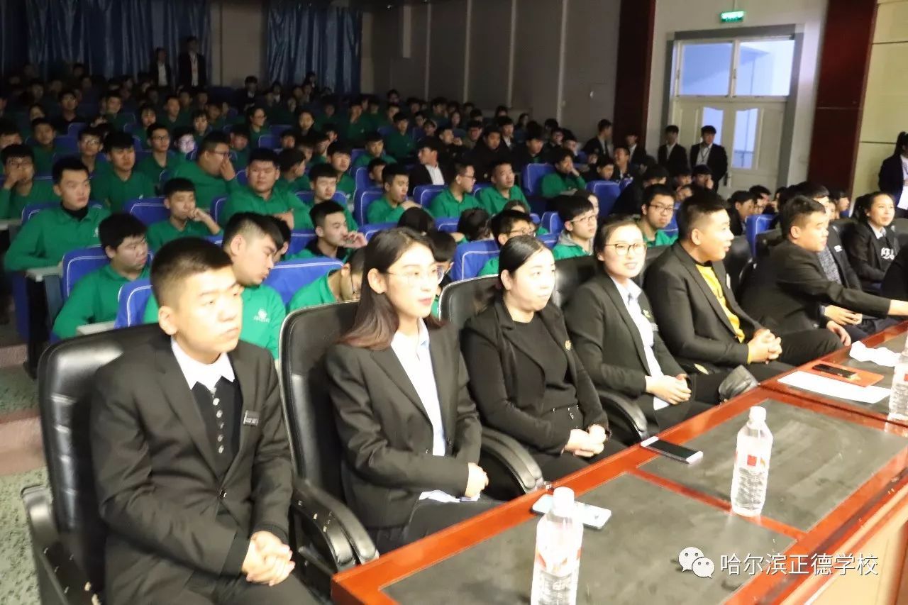 电子商务老师怎么考(电子商务教师资格证考试报名条件？)