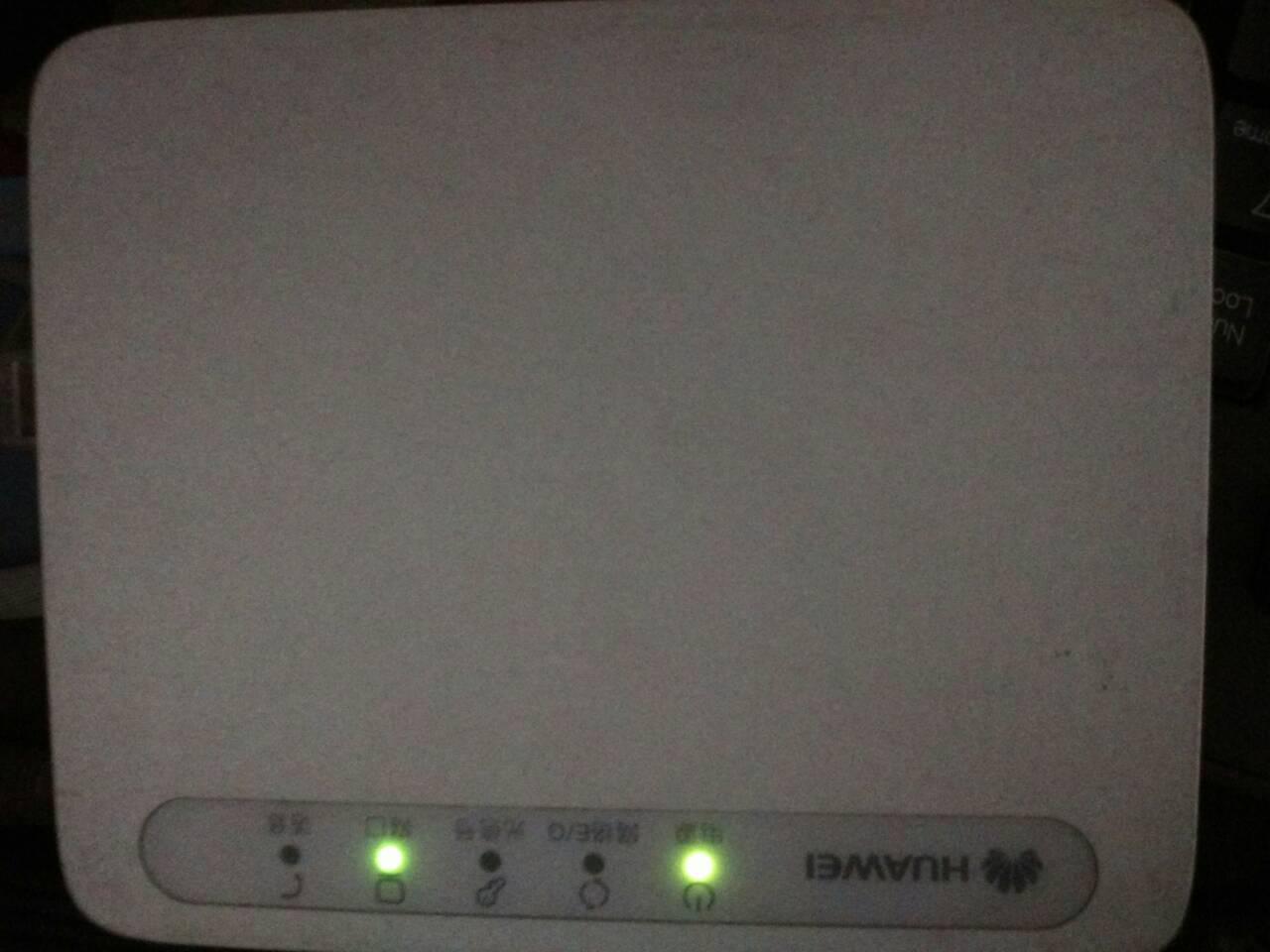 熄火后邮箱亮红灯怎么回事(汽车熄火油表灯亮是什么原因?)