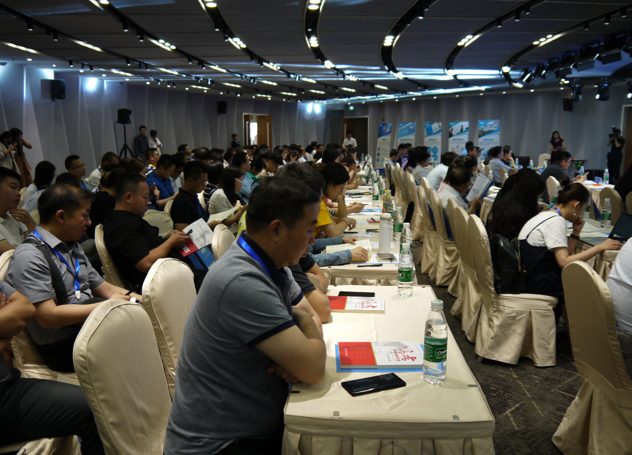 电子商务学什么和就业方向(电子商务在大学专业是属于哪一类的?是理工类，财经类，还是政法类?还是什么？)