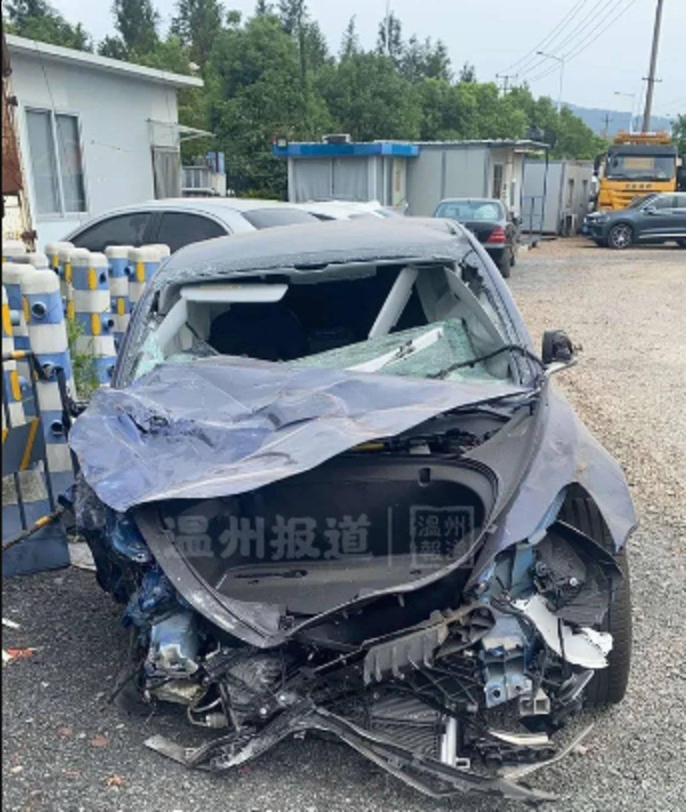 汽车邮箱表失灵怎么办(油箱指示灯失灵?)