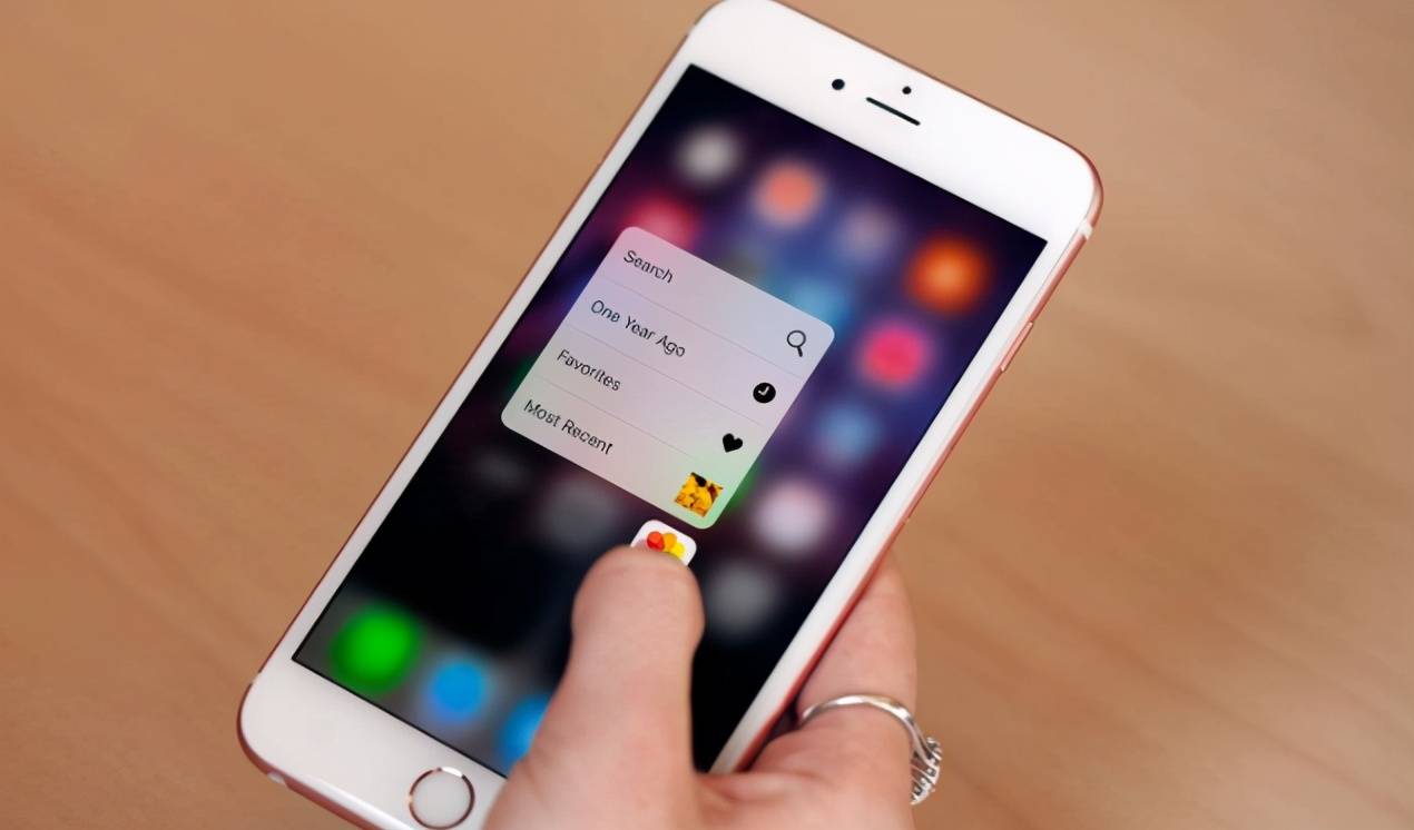 6s 数据自行恢复吗(新iphone6s怎么从icloud云备份恢复？)