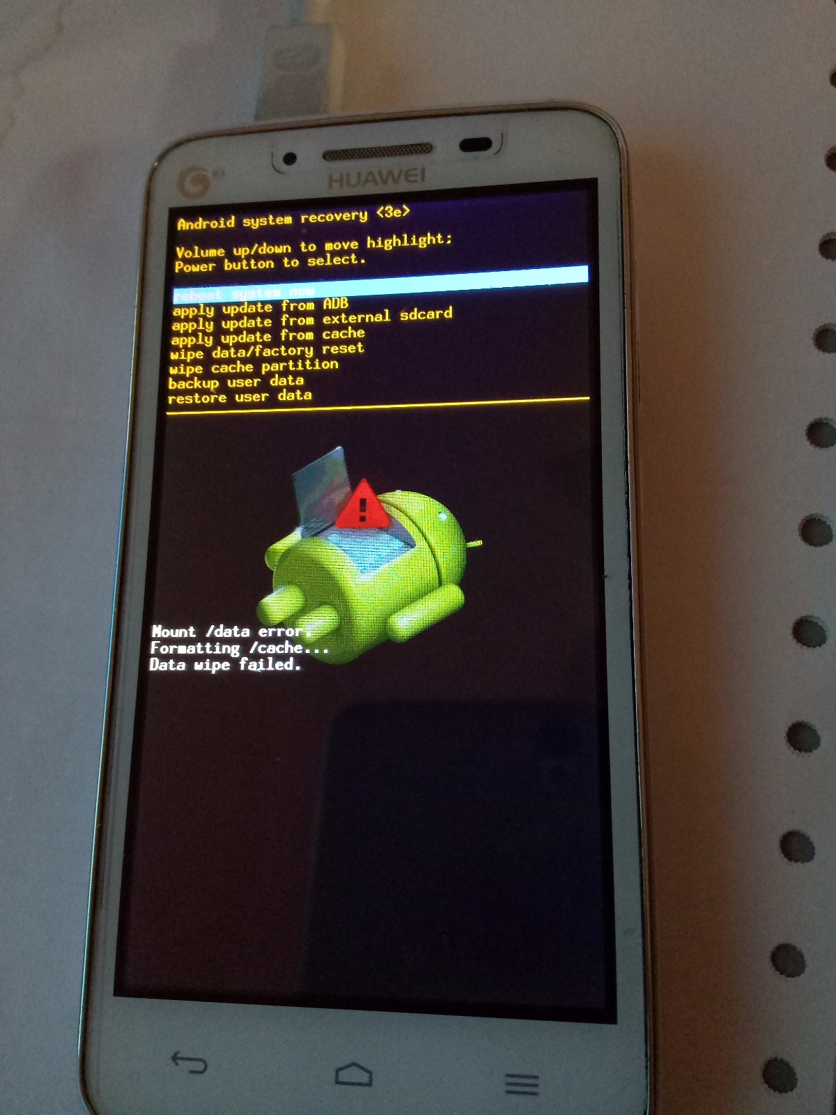 华为更换屏幕数据恢复出厂设置(华为手机恢复出厂设置后怎么还原数据？)