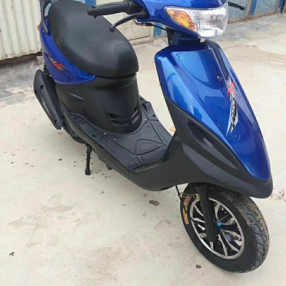 踏板车邮箱出油口是通的吗(踏板摩托车油箱上边那根油管是干什么的)