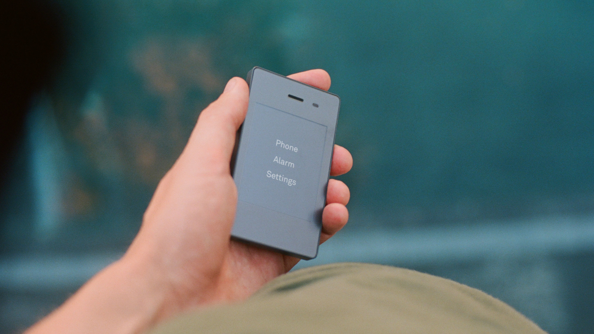 手机上瘾如何恢复数据(16岁女孩玩手机上瘾怎么办？)