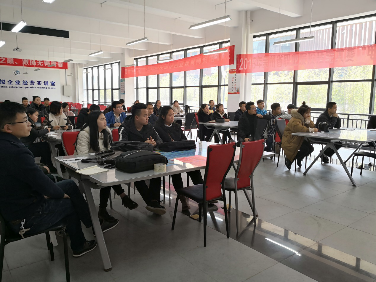 职业高中电子商务学院好吗(郑州商务中等专业学校东校区靠谱吗？)