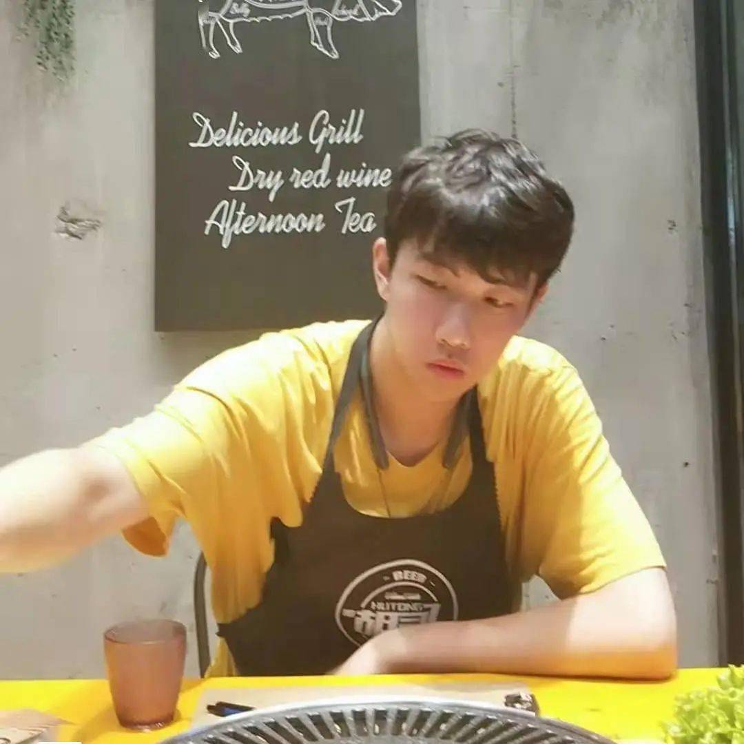 电子商务男生学难吗(电子商务师考证难考吗？)