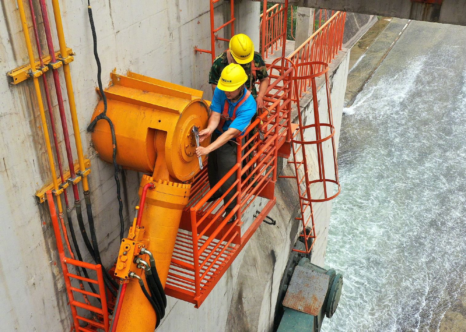 尾水臺(tái)車/檢修門機(jī)
