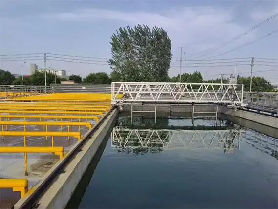 刮泥機(jī)/刮吸泥機(jī)