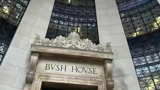 d0021fb7eda420f7b97f8d5f5d3c2a10