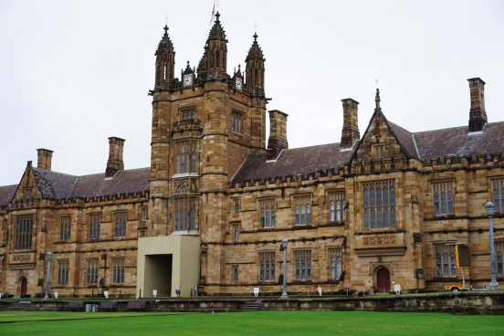 悉尼大学