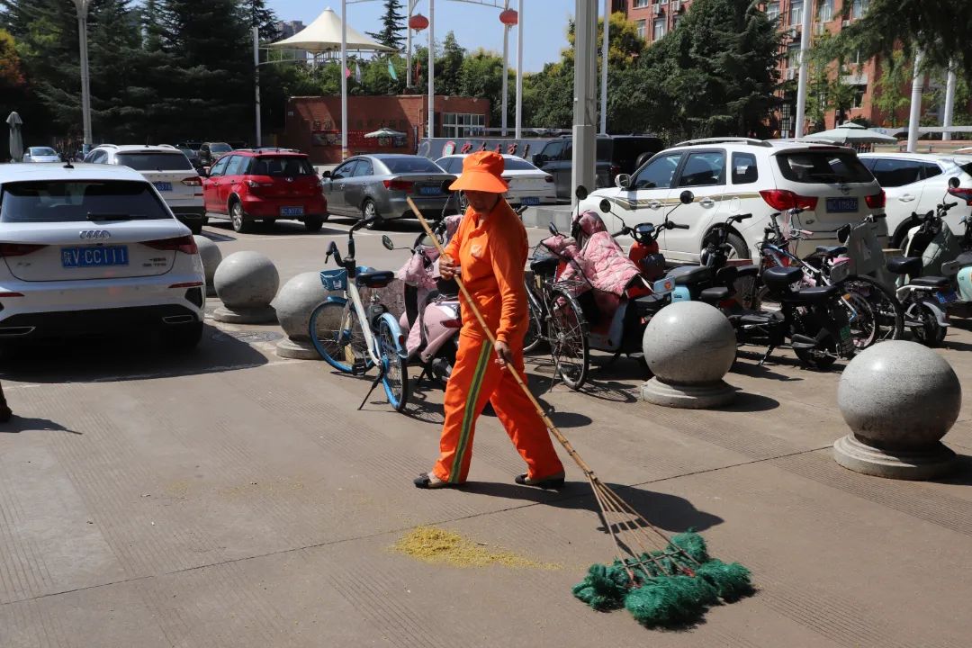 宝中清扫.JPG
